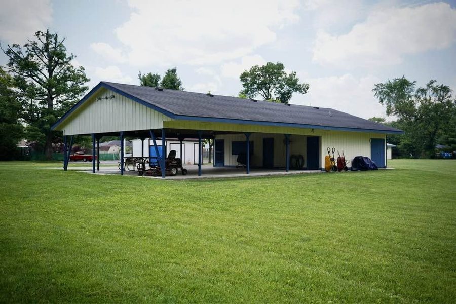 The covered pavilion with picnic tables